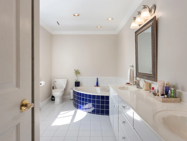 2362 Westhill Drive, West Vancouver, BC, V7S 2Z5 - 18