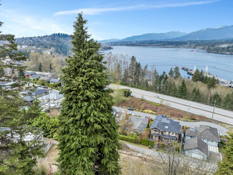 7235 Bayview Drive, Burnaby, BC, V5A 4T3 - 19