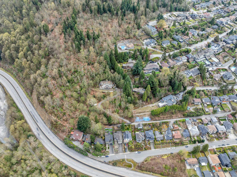 7356 Braeside Drive, Burnaby, BC, V5A 1G1 - 2