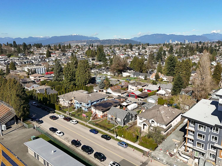 907 Sixth Street, New Westminster, BC, V3L 3C8 - 8