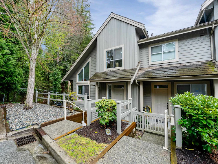 326-1465 Parkway Boulevard, Coquitlam, BC, V3E 3E6 - 2