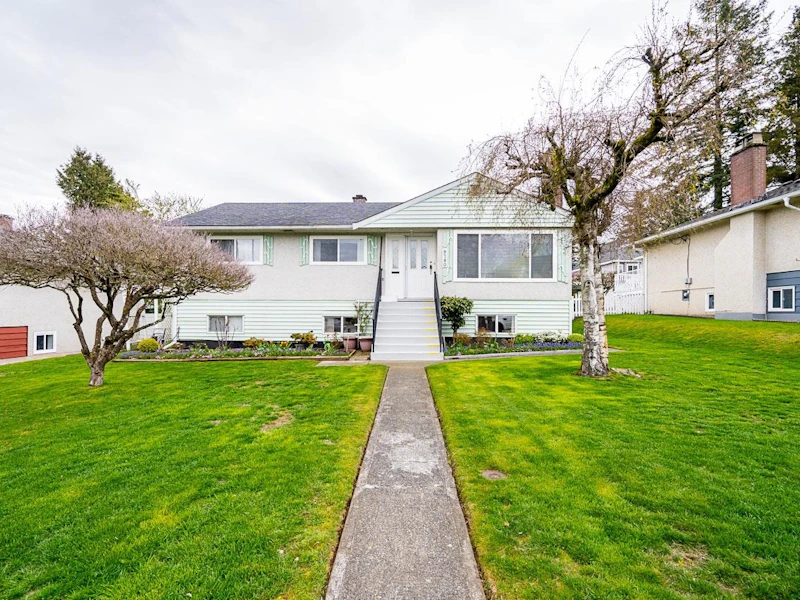 9780 128a Street, Surrey BC V3T 3C9