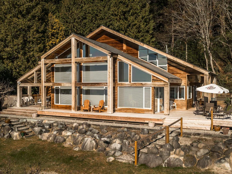 598 Tsawwassen Beach Road, Delta, BC, V4M 4C7