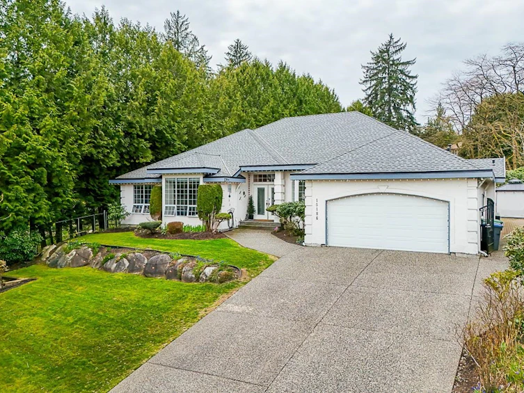 15186 73b Avenue, Surrey, BC, V3S 8B7