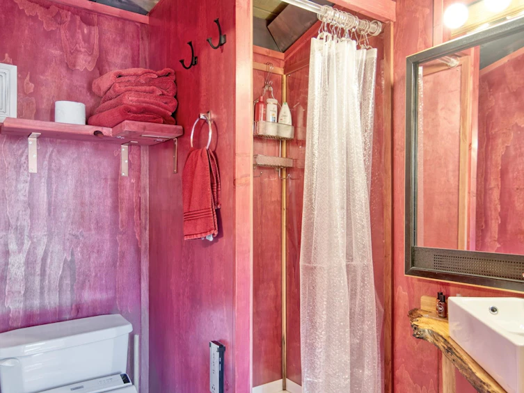 1183 Roberts Creek Road, Roberts Creek, BC, V0N 2W2 - 37