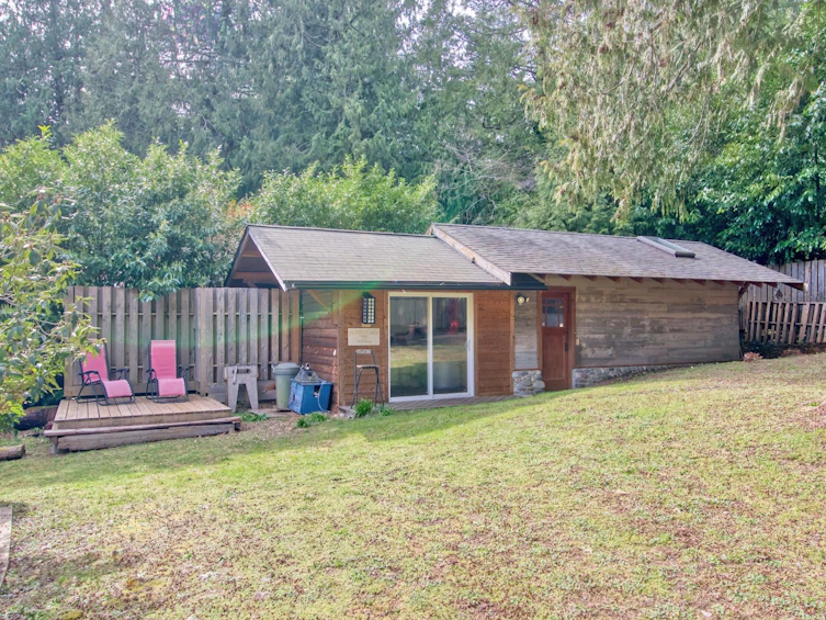 1183 Roberts Creek Road, Roberts Creek, BC, V0N 2W2 - 8