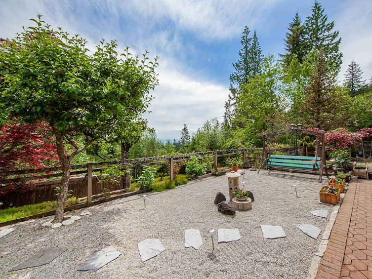 2138 Braeside Place, Coquitlam, BC, V3E 3L3 - 36