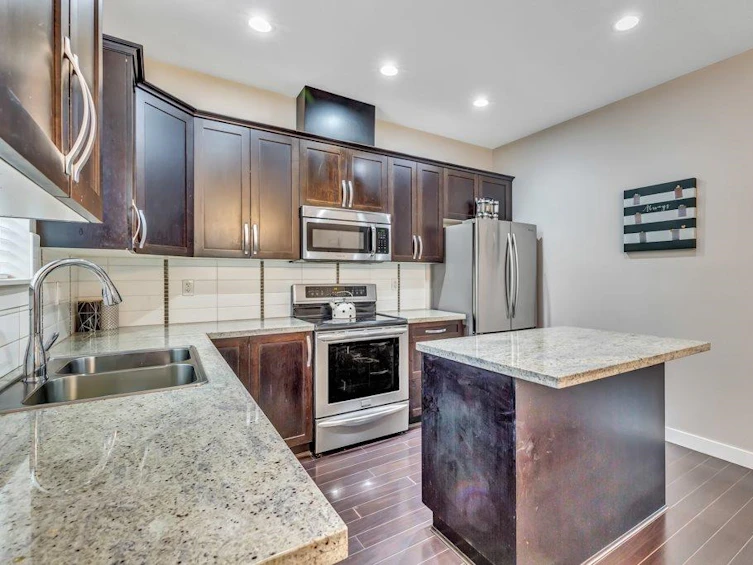 19-14377 60, Surrey, BC, V3Z 0E2 - 6
