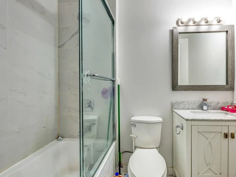 19-14377 60, Surrey, BC, V3Z 0E2 - 20