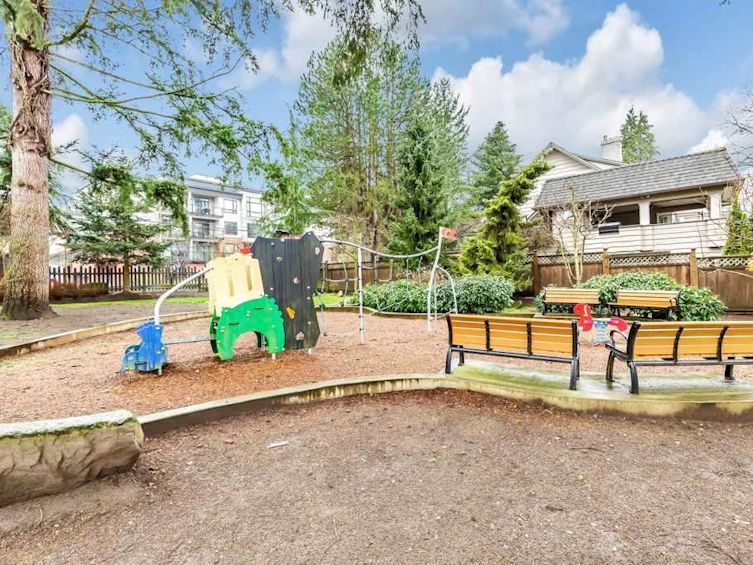 19-14377 60, Surrey, BC, V3Z 0E2 - 24