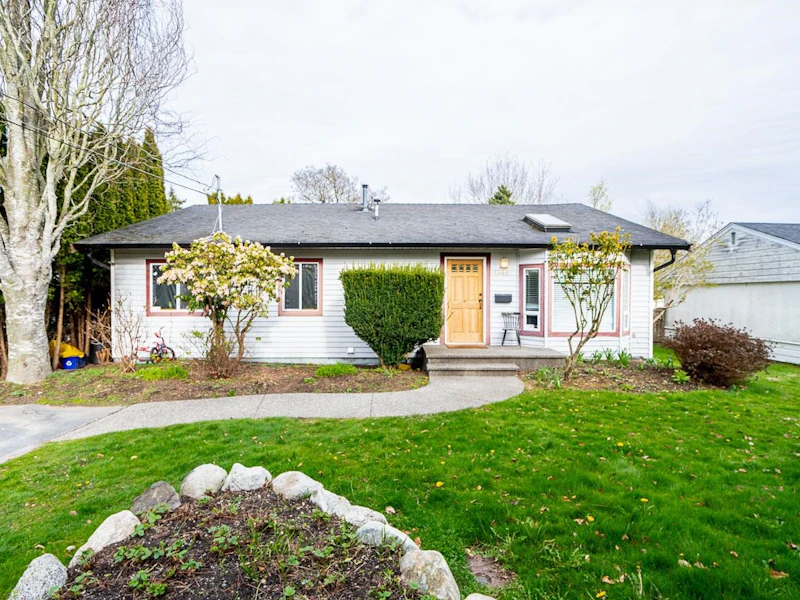 1366 Lee Street, Surrey BC V4B 4P8