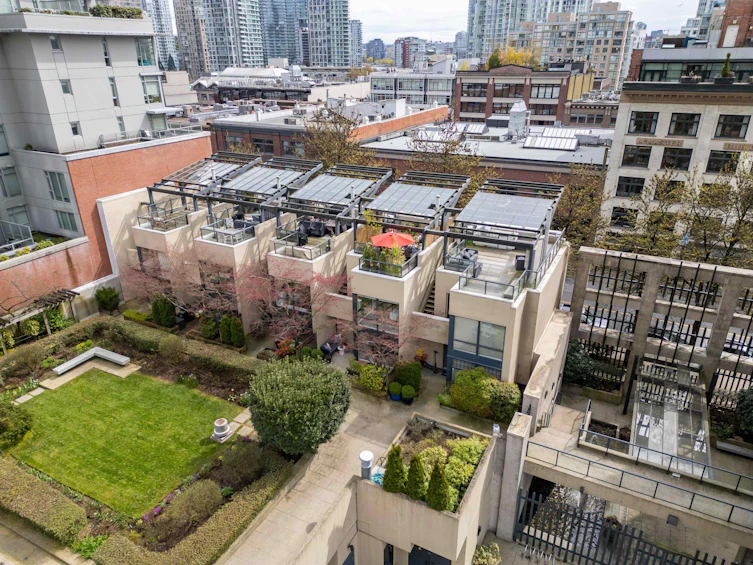 202-1155 Homer Street, Vancouver, BC, V6B 5T5 - 2