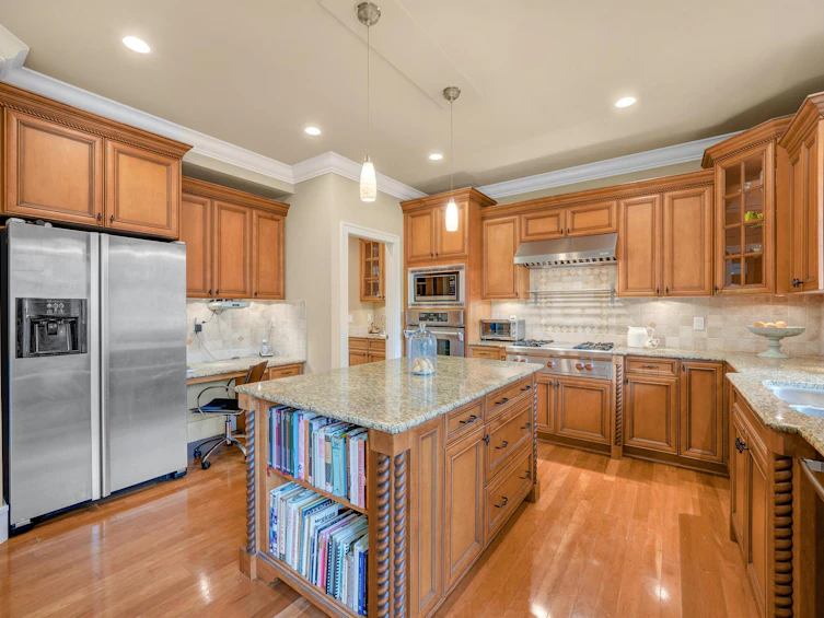 1550 Graveley Street, North Vancouver, BC, V7P 2A9 - 9