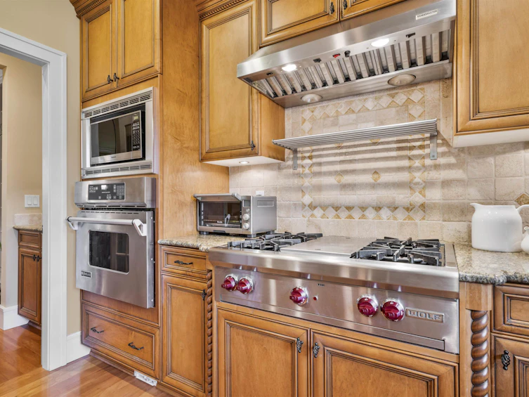 1550 Graveley Street, North Vancouver, BC, V7P 2A9 - 19