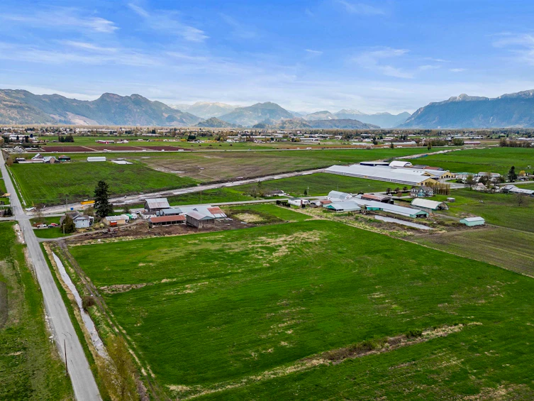 48818 Prairie Central Road, Chilliwack, BC, V2P 6H3 - 3