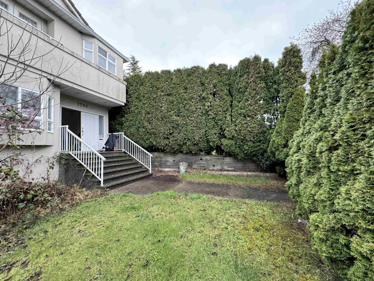 1789 E 63rd Avenue, Vancouver, BC, V5P 2L9 - 2