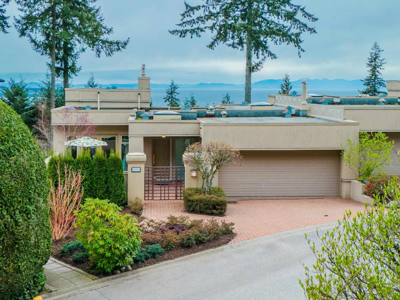 3050 Deer Ridge Close, West Vancouver BC V7S 4W1