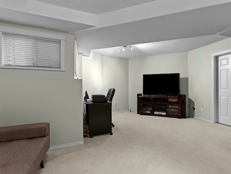 117-13900 Hyland, Surrey, BC, V3W 1K4 - 24