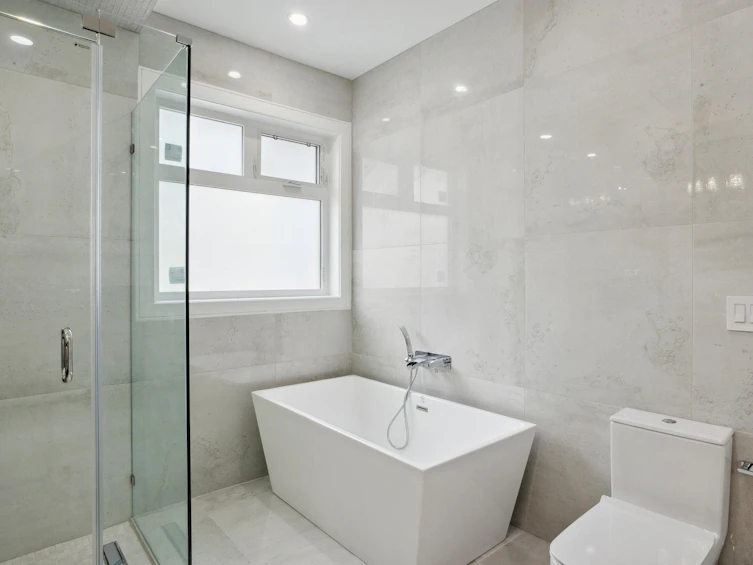 6231 No. 6 Road, Richmond, BC, V6W 1C7 - 25