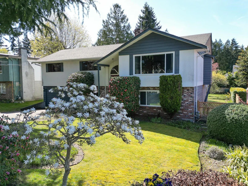 315 54th Street, Delta BC V4M 3G6