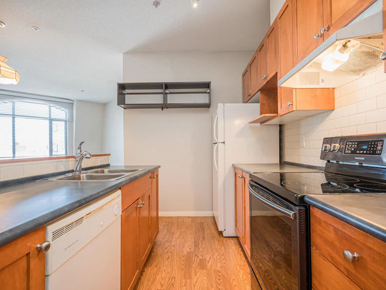 421-8880 202 Street, Langley, BC, V1M 4E7 - 11