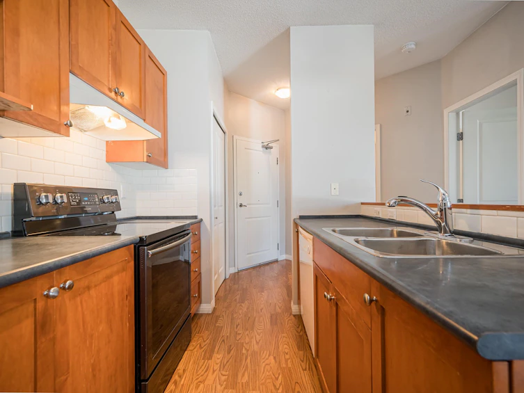 421-8880 202 Street, Langley, BC, V1M 4E7 - 12