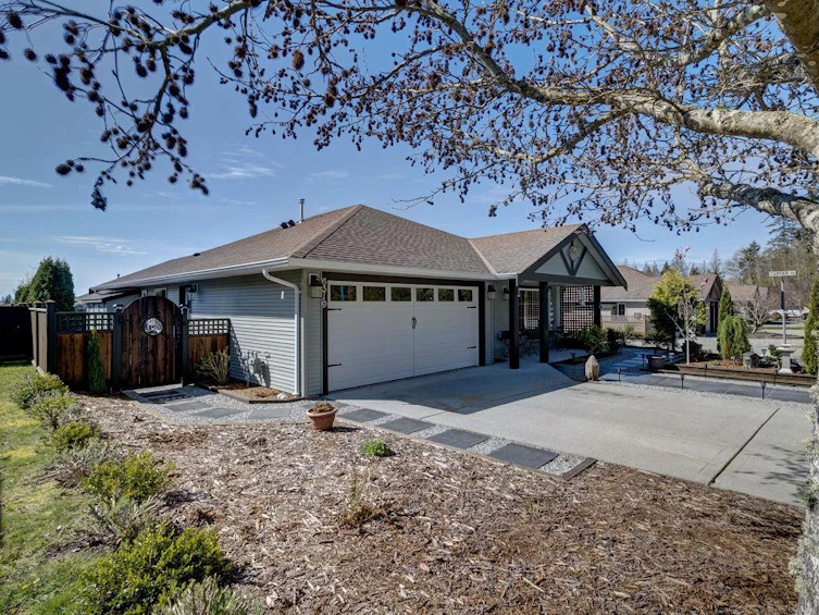 6319 Tower Road, Sechelt, BC, V7Z 0T7 - 4