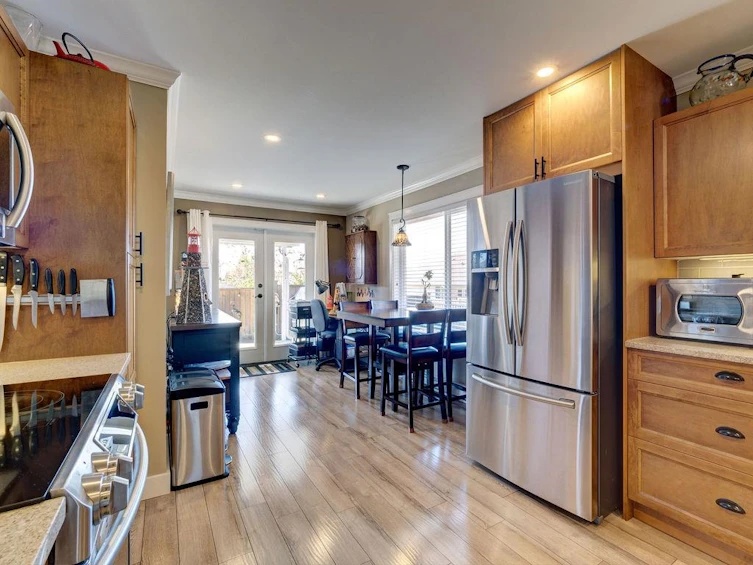 6319 Tower Road, Sechelt, BC, V7Z 0T7 - 13
