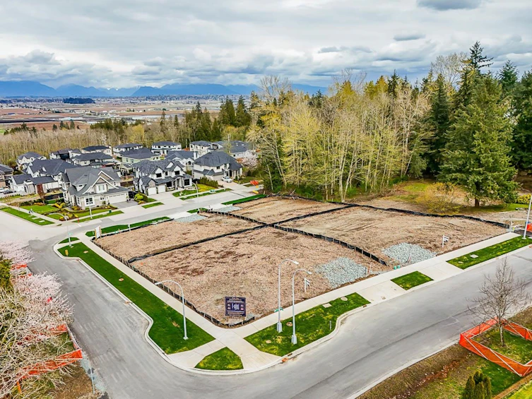 16531 28 Avenue, Surrey, BC, V3Z 0A9