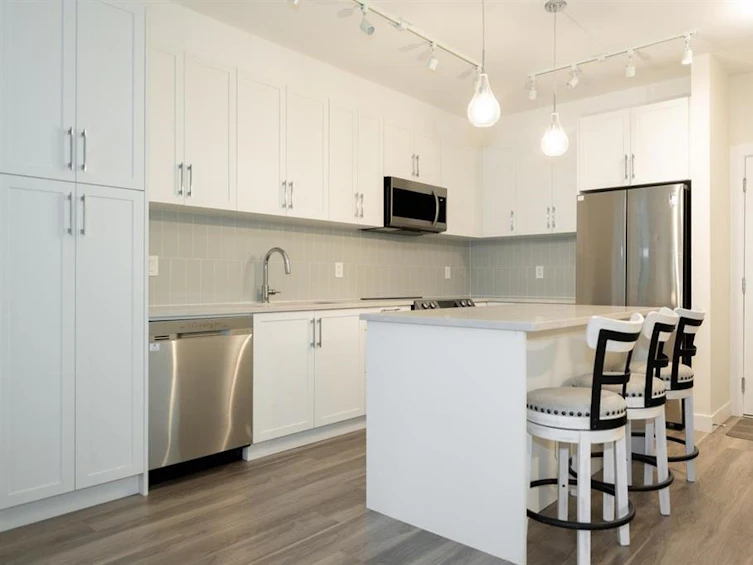 215-20356 72b, Langley, BC, V2Y 4J9 - 6