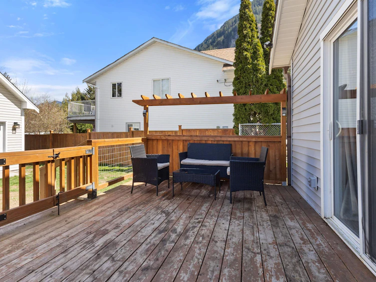 63905 Old Yale Road, Hope, BC, V0X 1L2 - 3