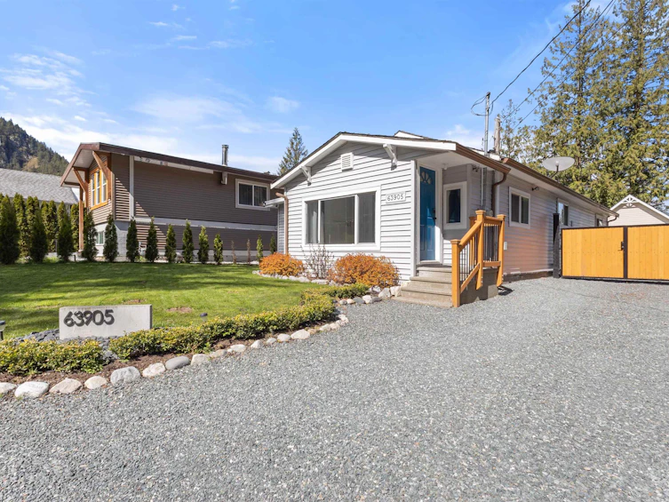 63905 Old Yale Road, Hope, BC, V0X 1L2 - 24