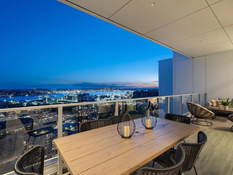 3203-1500 Fern Street, North Vancouver, BC, V7J 1H6 - 6