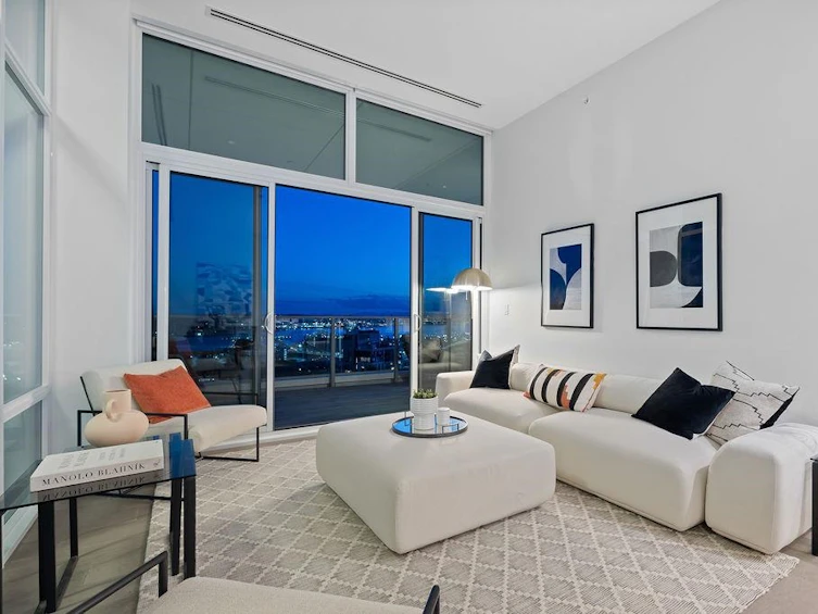3203-1500 Fern Street, North Vancouver, BC, V7J 1H6 - 9