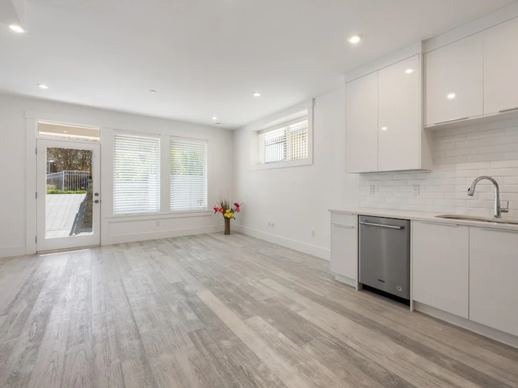 15374 Royal Avenue, Surrey, BC, V4B 1M8 - 32