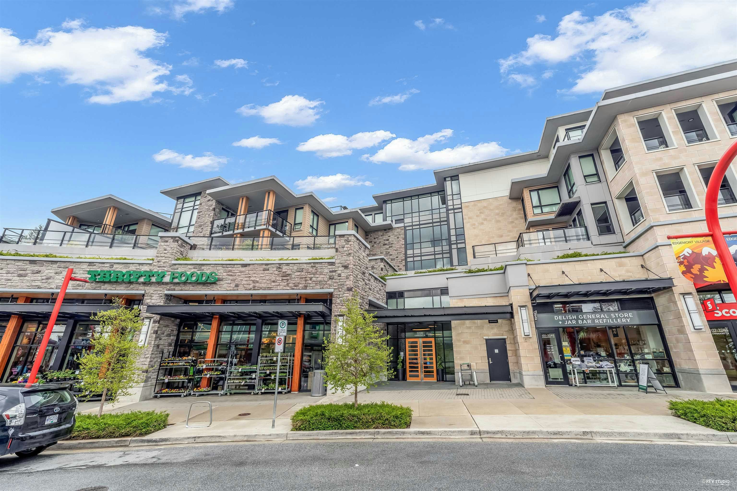 218-3220 Connaught Crescent, North Vancouver, BC, V7R 0A5