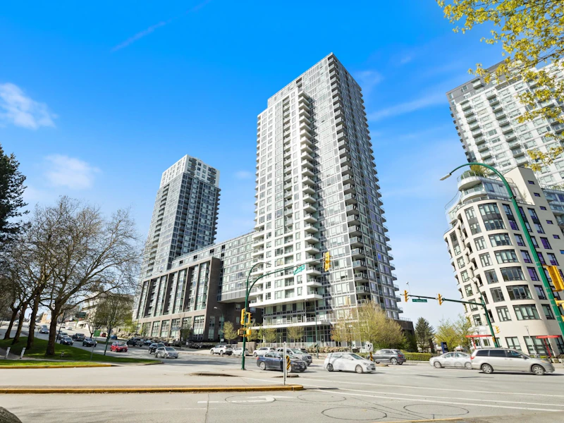3202 - 5515 Boundary Road, Vancouver BC V5R 2P9