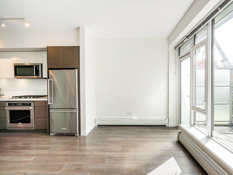 216-384 East 1st Avenue, Vancouver, BC, V5T 0G5 - 8
