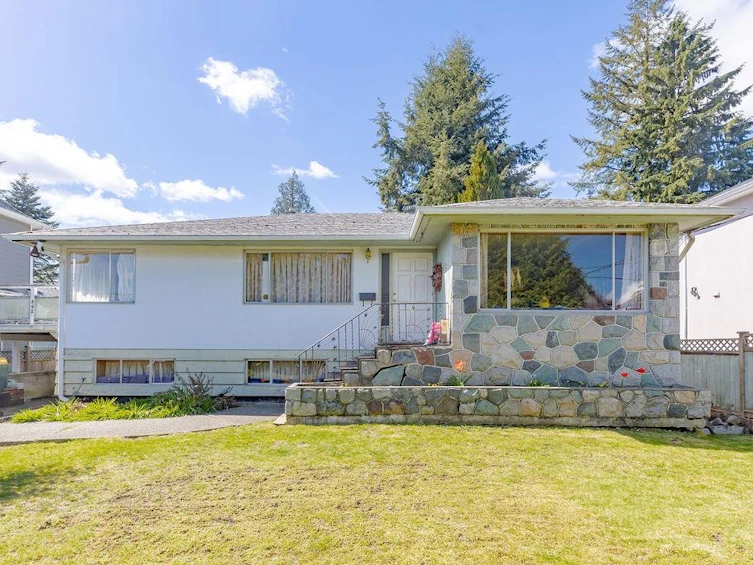 892 Macintosh Street, Coquitlam, BC, V3J 4Z2