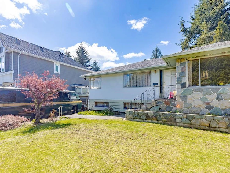 892 Macintosh Street, Coquitlam, BC, V3J 4Z2 - 5