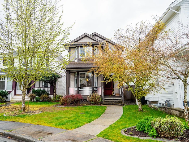 18462 65a Avenue, Surrey BC V3S 8T3