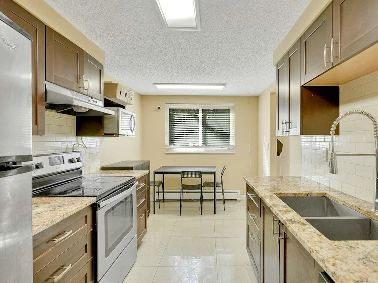 147-7474 138, Surrey, BC, V3W 6G4 - 12