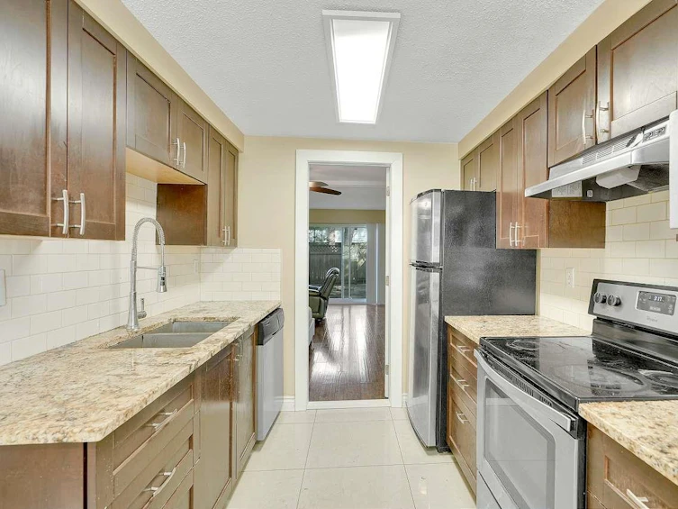 147-7474 138, Surrey, BC, V3W 6G4 - 14
