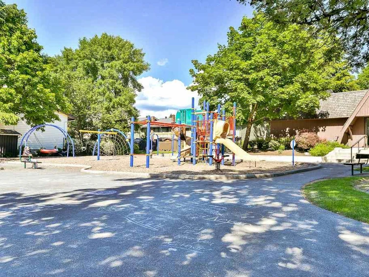 147-7474 138, Surrey, BC, V3W 6G4 - 37