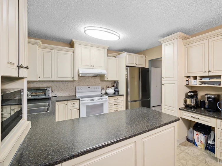 34929 High Drive, Abbotsford, BC, V2S 2X7 - 11