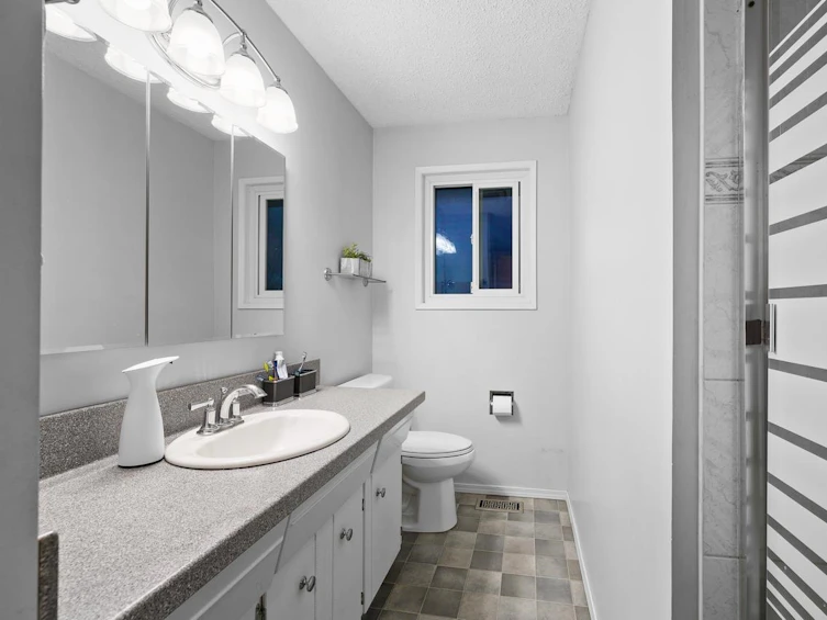 34929 High Drive, Abbotsford, BC, V2S 2X7 - 18