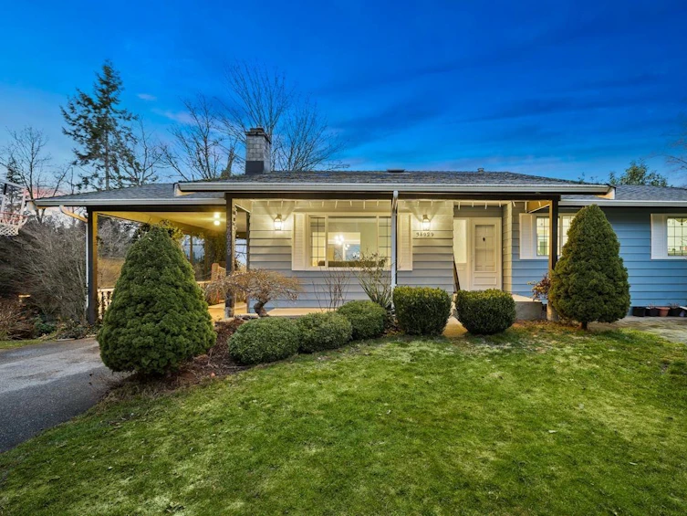 34929 High Drive, Abbotsford, BC, V2S 2X7 - 34