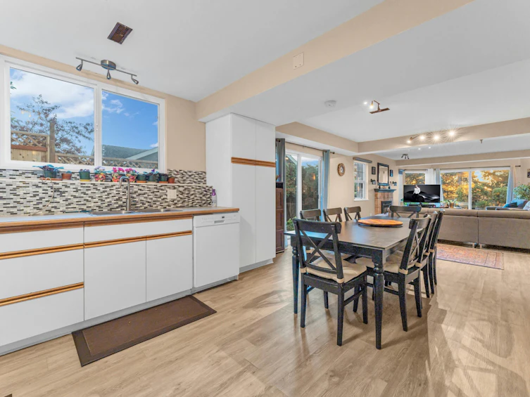 4200 Starlight Way, North Vancouver, BC, V7N 4L5 - 34