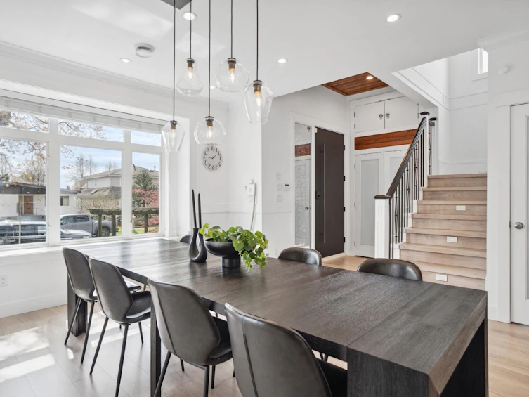575 E 45th Avenue, Vancouver, BC, V5W 1X6