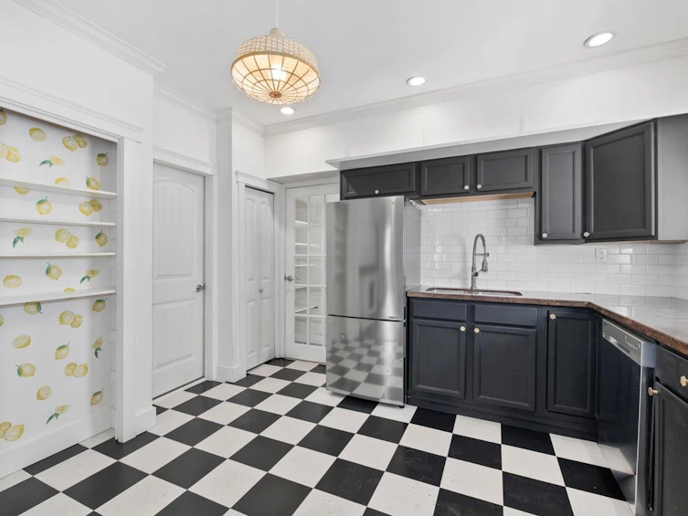 828 Kent Street, Surrey, BC, V4B 4V8 - 16